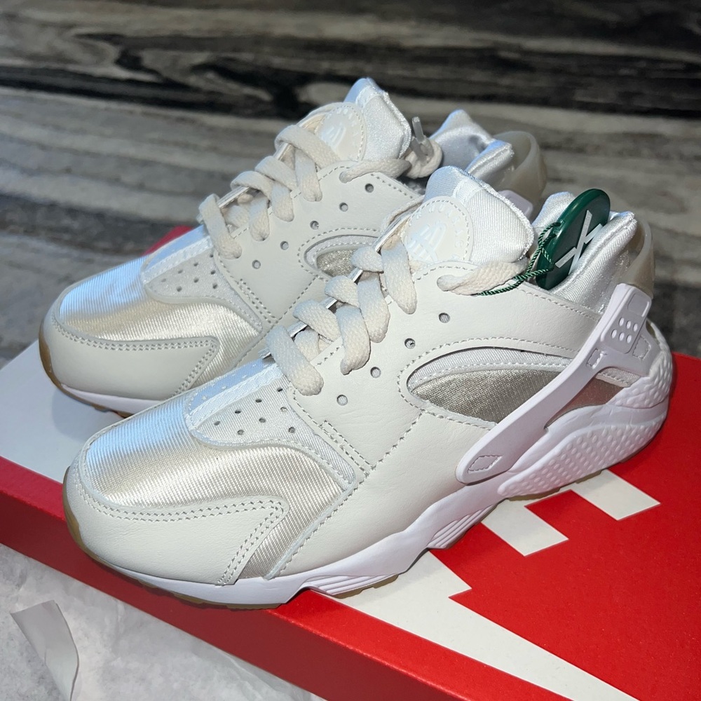 Nike air huarache shoes size 7